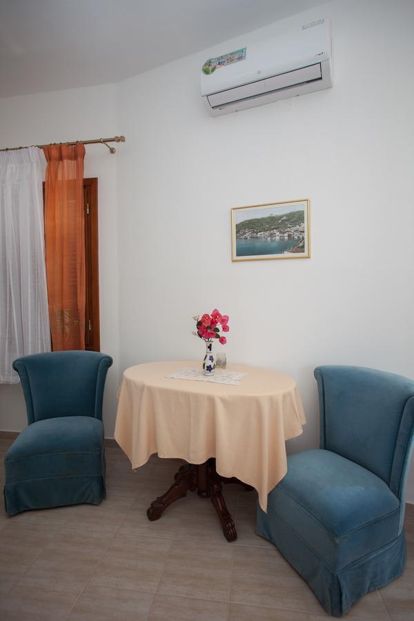 Otel Zacharo Skála